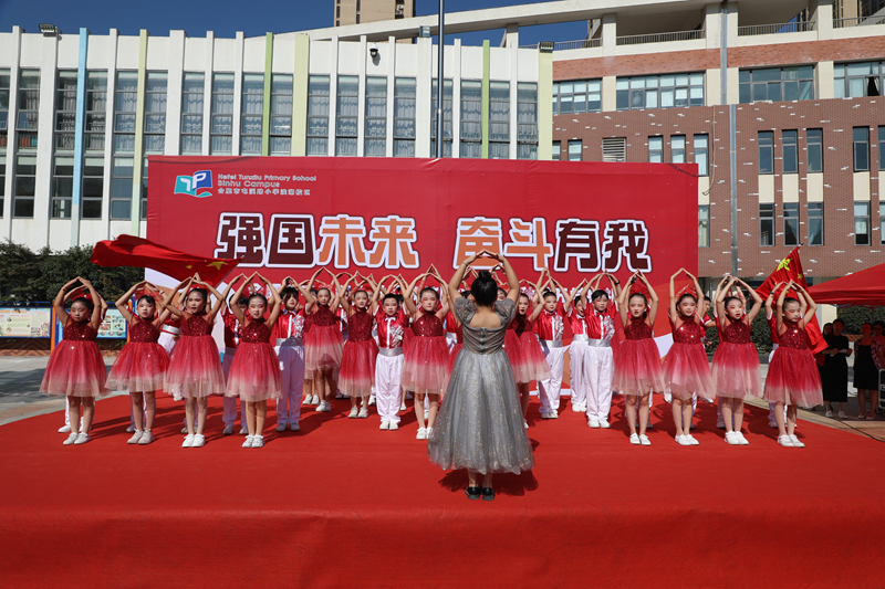 合唱《国家》.JPG 合唱《国家》.JPG