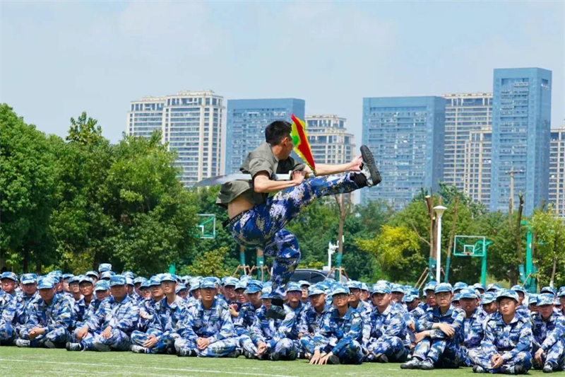 合肥工业大学新生军训2.jpg 合肥工业大学新生军训2.jpg